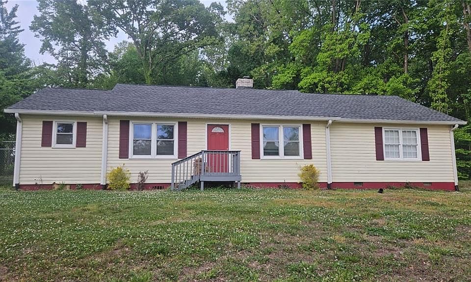 1st image of 471 Perkins Cir