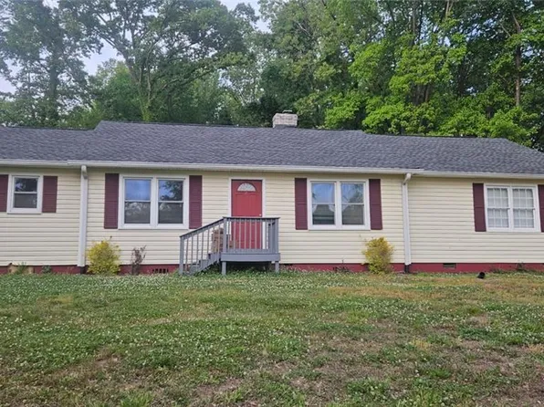 471 Perkins Cir, Cumming, GA 30028