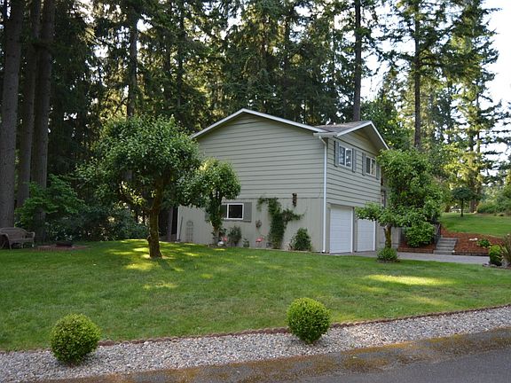 2nd image of 7120 Alderwood Ct SE