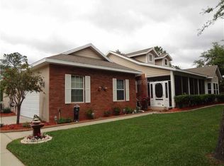 39523 Greenbrier St, Eustis, FL 32736