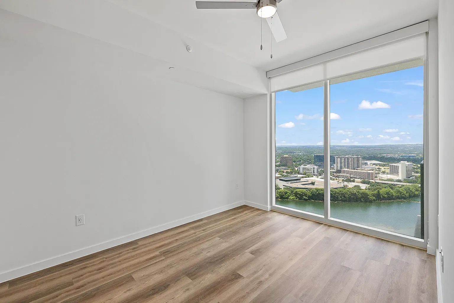 1 bed, $3,160 — Photo 3