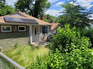 7 Central Ave, Hopatcong, NJ 07843