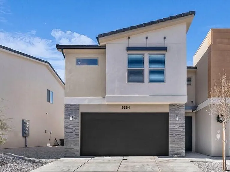 5654 S Duel Ln — Photo 1