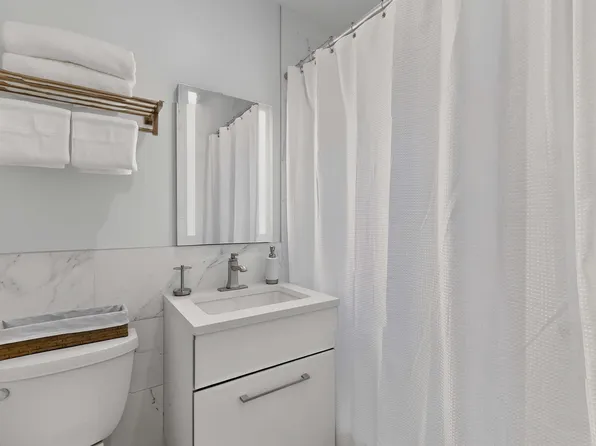 52-21 39th Road image 13 of 18