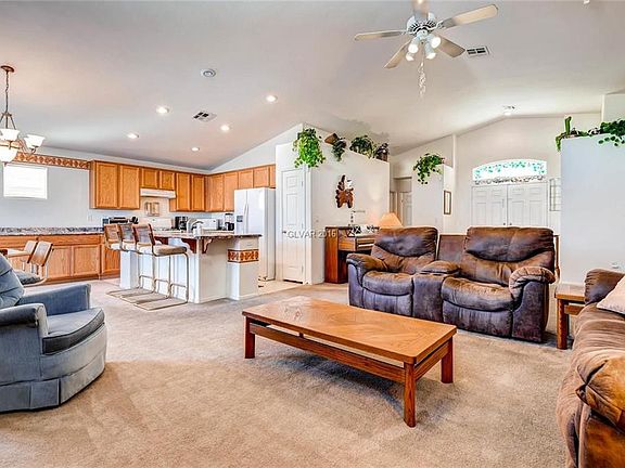 3rd image of 5844 Creekside Sands Ln