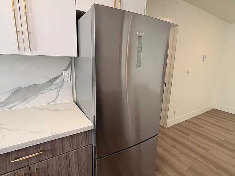1609 Veteran Ave #3 — Photo 9
