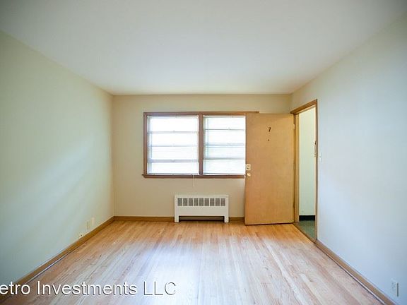 2nd image of 3827-3829 N Humboldt Ave #7