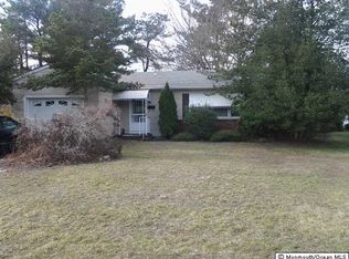 6 Cambridge Ct, Toms River, NJ 08753