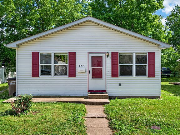 4th image of 2231 Mapleton Ct