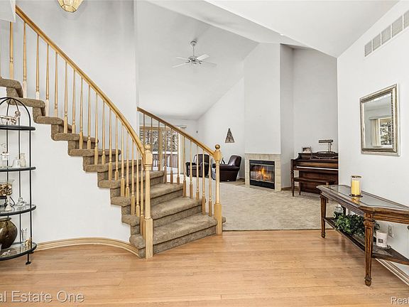4th image of 773 Red Maple Ln