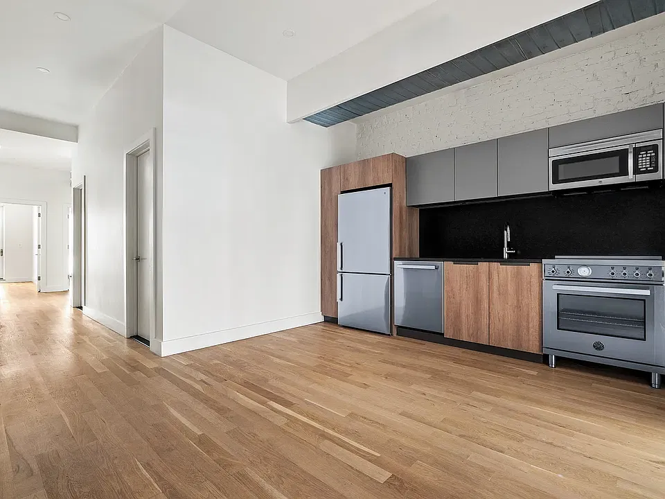 327 Canal St #1