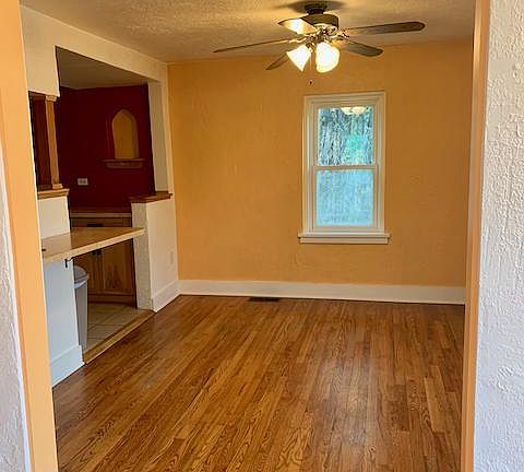 2nd image of 631 Franklin Ave