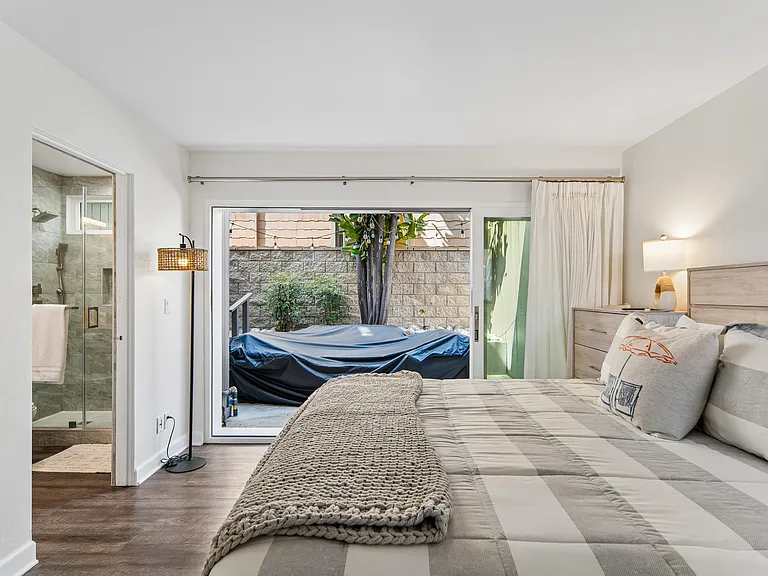 253 Fairview St #253 — Photo 89