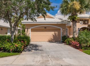 4542 Cardinal Cove Ln, Naples, FL 34114