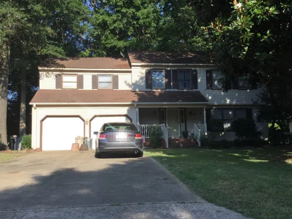 4 Oscars Ct, Poquoson, VA 23662
