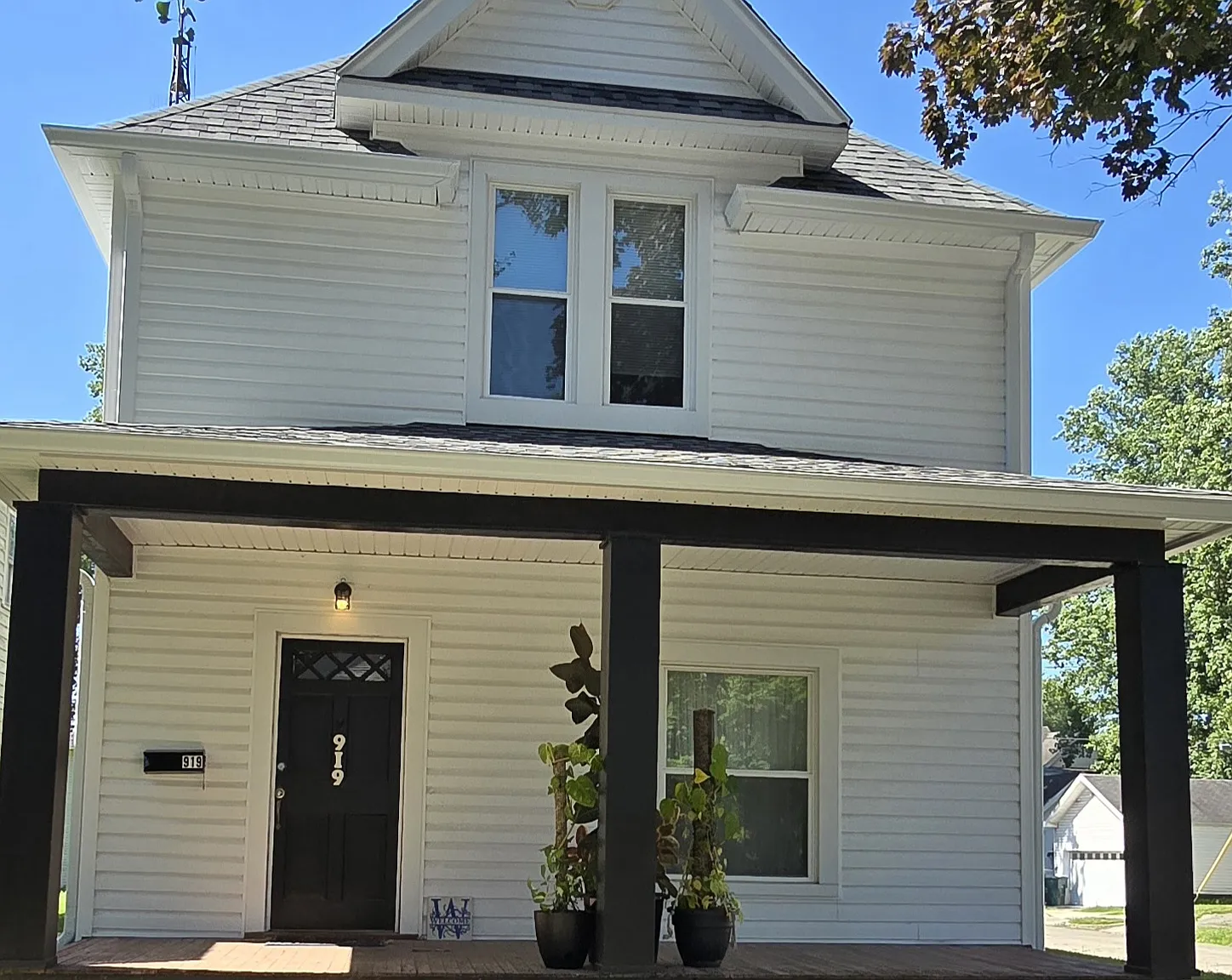 4 bed, 2000 sqft, $1,980 — Photo 1