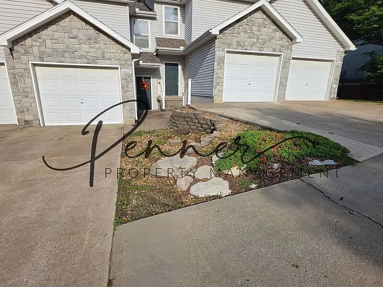 3110 S Cedar Crest Ct — Photo 1