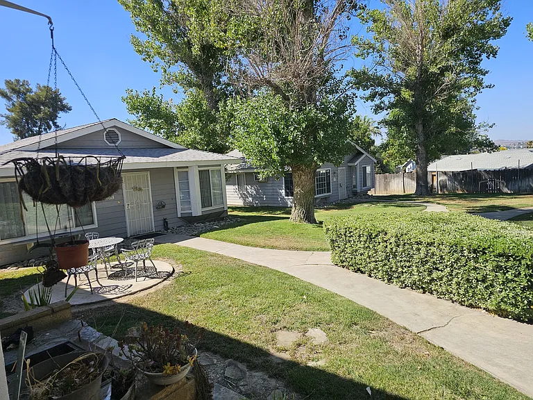 33109 Buena Vista St — Photo 3