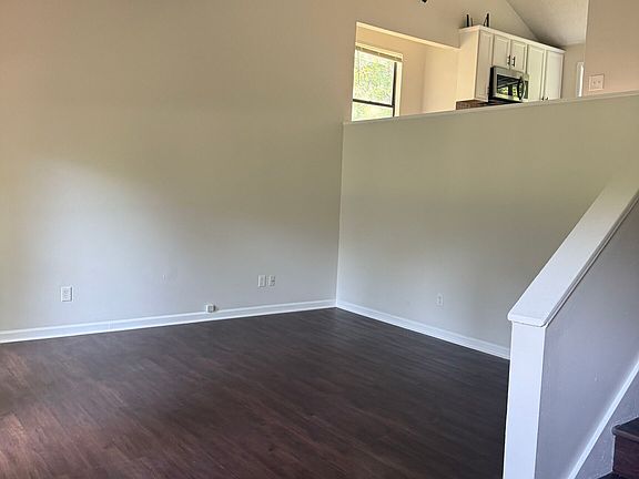 4th image of 2655 West Rd