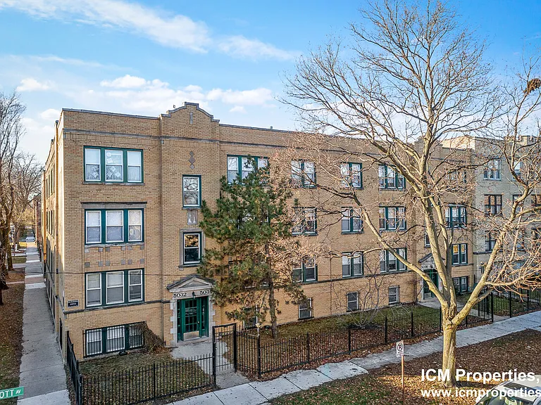 5012 N Wolcott Ave #2 — Photo 2