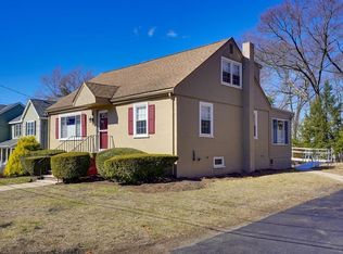 6 Rita Ave, Burlington, MA 01803
