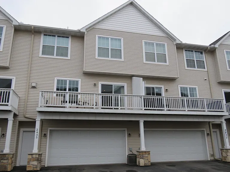 2435 Foxglove Cir — Photo 19