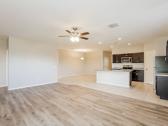 4th image of 17141 N Cielo Ln