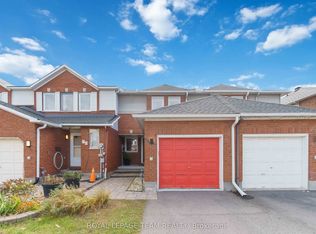 68 Woodbury Cres, Ottawa, ON K1G 5E1