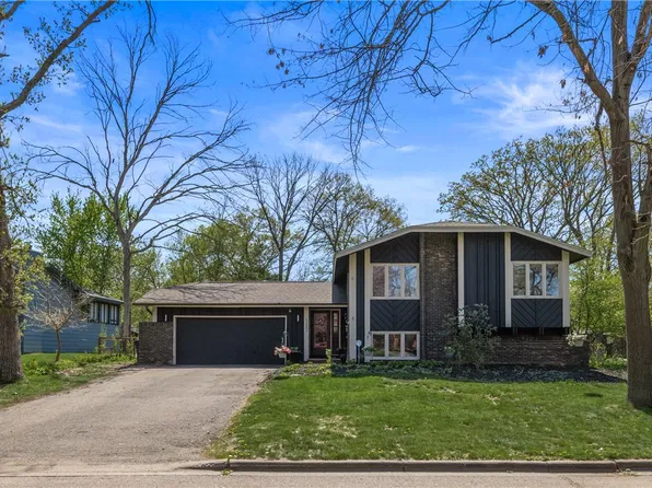 1302 Birch Drive, Hudson, WI 54016