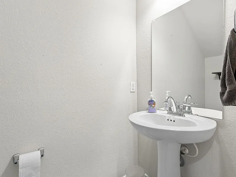 12104 Cimaizon Dr — Photo 12