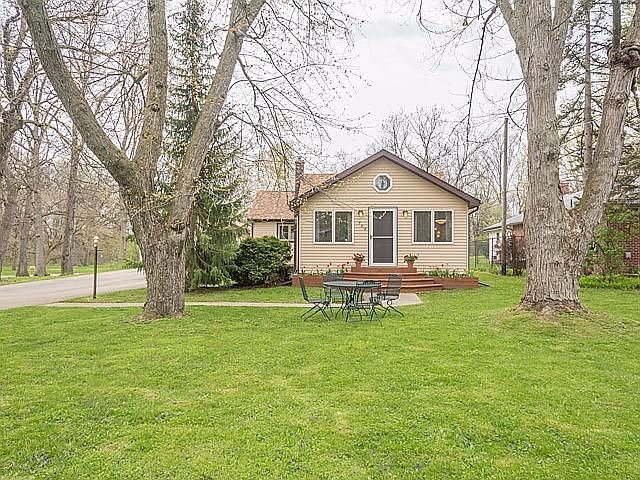 1st image of 784 Kuehnle Ave