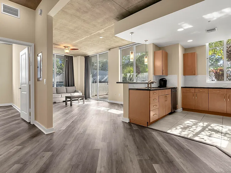 300 S Australian Ave #618 — Photo 6