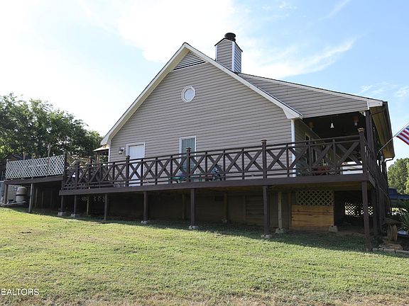 4th image of 109 Lakeview Dr