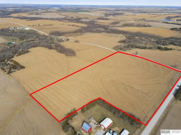 11 156th Church Rd, Louisville, NE 68037