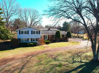 5016 Twin Lakes Dr, Old Hickory, TN 37138