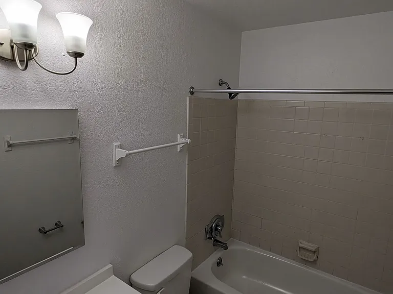 3450 Cochran Dr — Photo 17