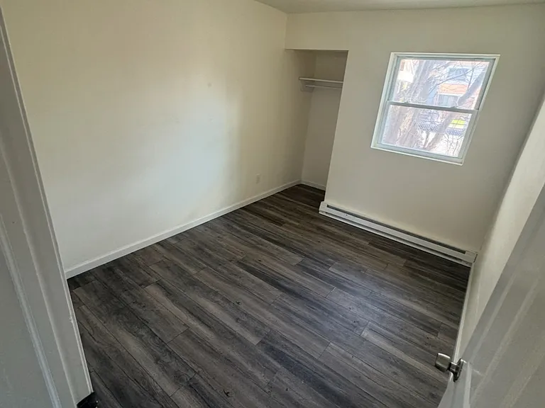 27 Hillside Ave #8 — Photo 7