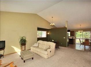 2724 N Beacon Hill Ct, Wichita, KS 67220