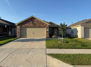 14121 Danesdale Dr, Pilot Point, TX 76258