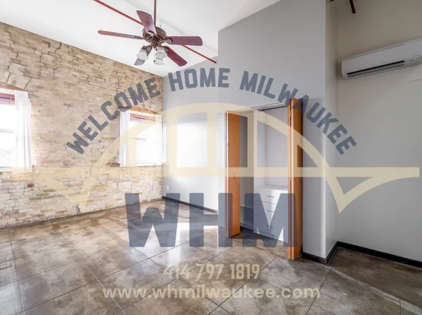 904 E Pearson St Unit 314, Milwaukee, WI 53202