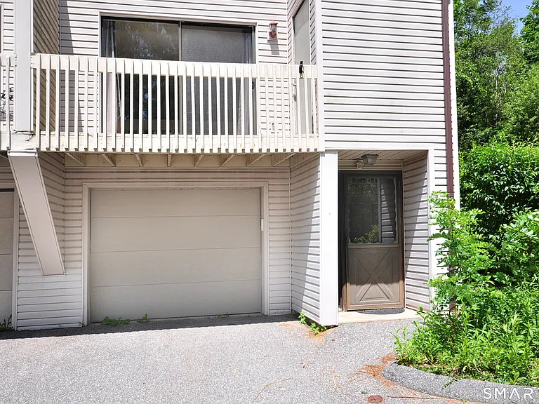 349 Allen Rd #10A — Photo 2