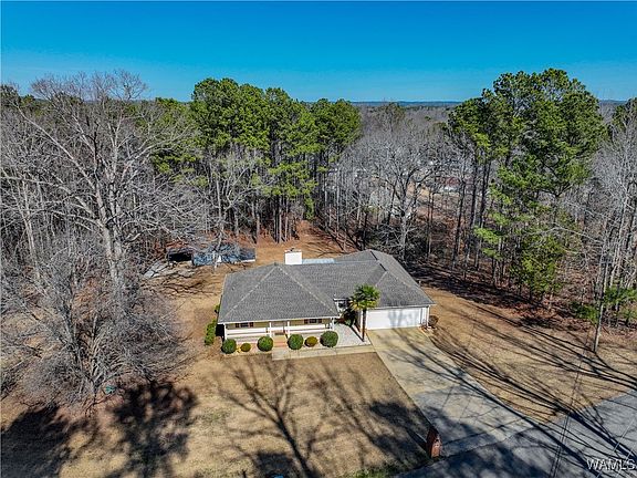 3rd image of 15173 Green Cir