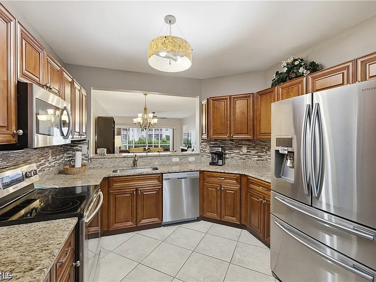 7822 Great Heron Way #106 — Photo 11