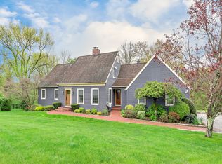 15 Hunt Farm Rd, Waccabuc, NY 10597