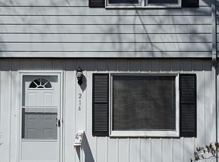 216 Roberts St, Niles, OH