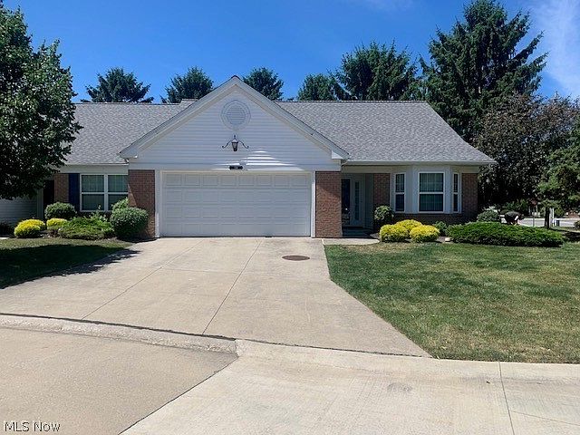 1st image of 174 Marilyn Ln