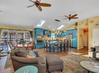 7 Potter Ln, Airmont, NY 10901