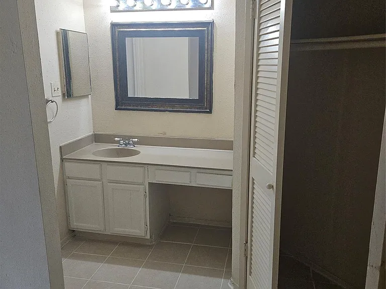 18539 Lippizaner Dr — Photo 22