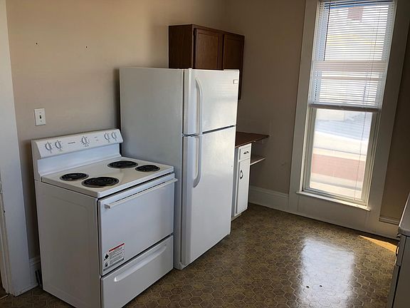 5th image of 308 W Jackson St #310