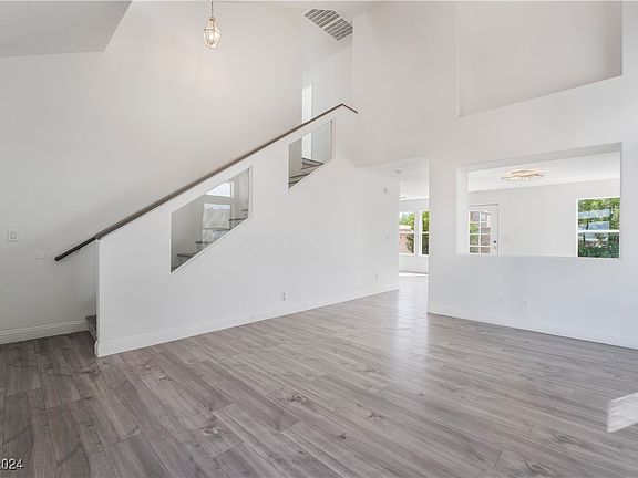 5th image of 7525 Council Ave